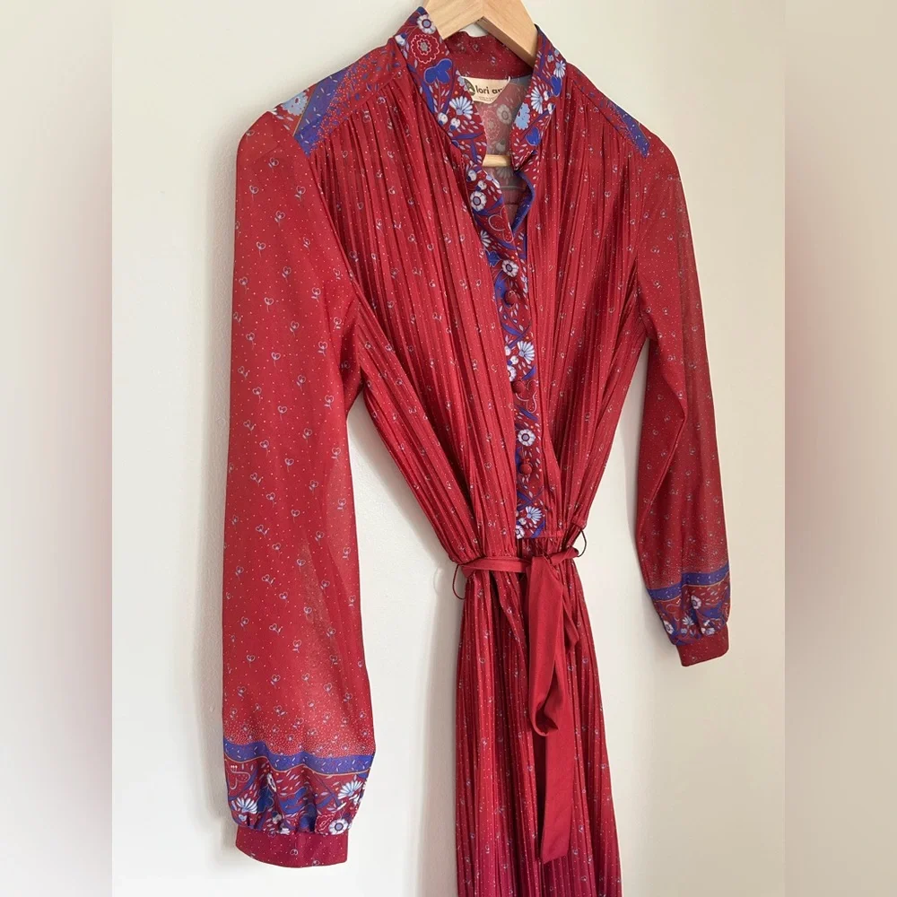 VINTAGE 70s Lori Ann Belted Dress - Picture 3 of 9